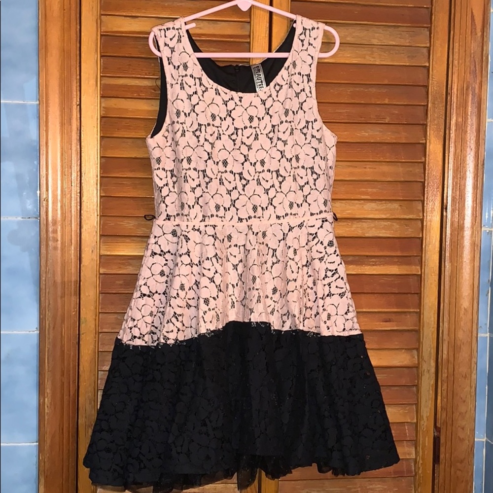 Girls dress